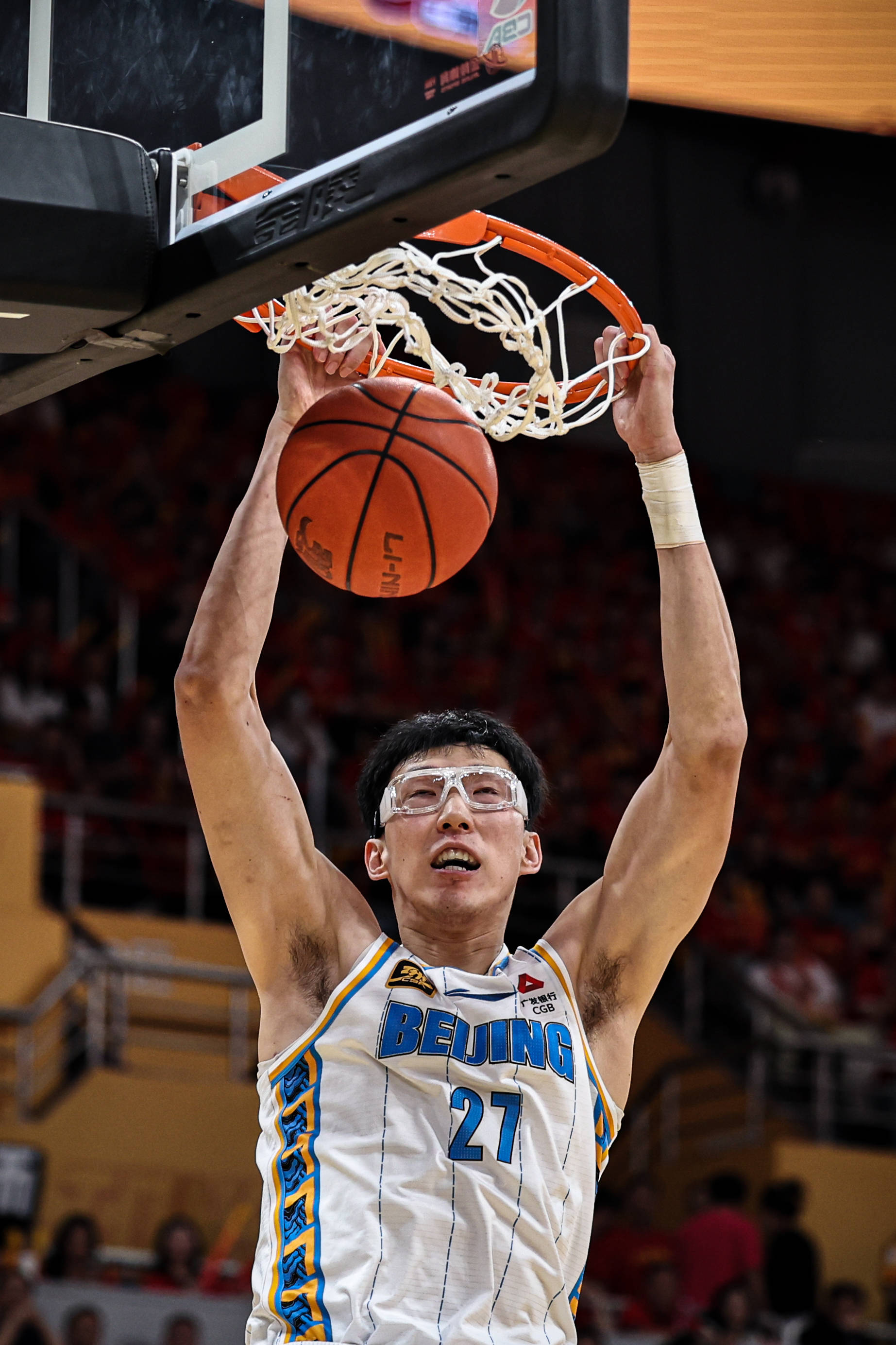 皇冠足球平台在哪里注册_总决赛-周琦13+14胡金秋26分 北京客场擒广厦总分1-0