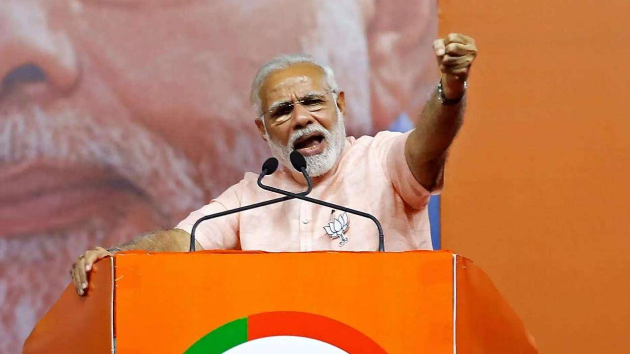 皇冠信用网可以占几成_“红线”被突破!就在刚刚皇冠信用网可以占几成,巴基斯坦通告全国,130枚导弹蓄势待发