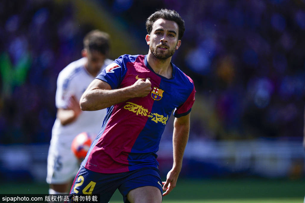 正版皇冠信用网开户_赛季四杀正版皇冠信用网开户！西甲-姆巴佩戴帽拉菲2球 巴萨4-3皇马7分领跑