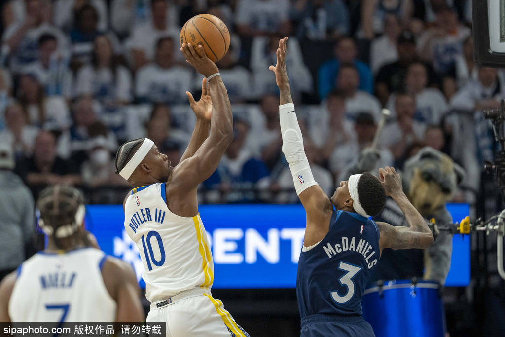 皇冠信用APP下载_勇士出局!科尔怒批波德泽姆斯基皇冠信用APP下载,库里回归成泡影