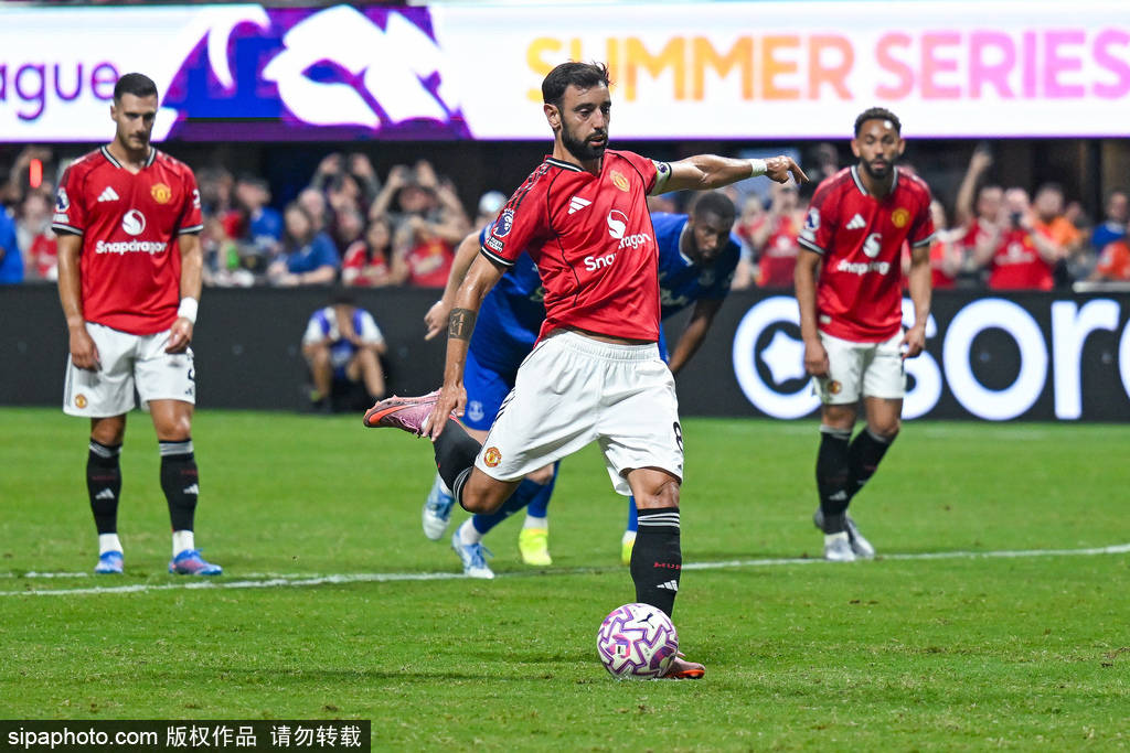 法国甲组联赛
_送他去沙特!球迷吐槽B费:他就是拖后腿的法国甲组联赛
,想改变就得从他开始