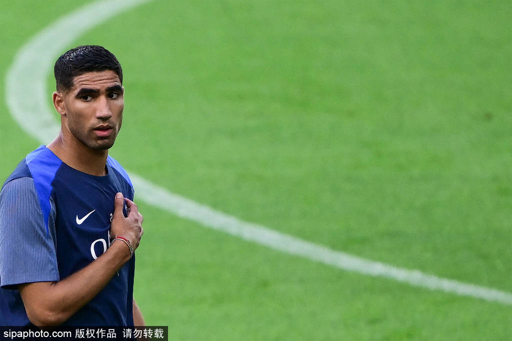 卢博斯福尔曼vs吉里.哈维尔._阿坎吉加盟国米卢博斯福尔曼vs吉里.哈维尔.,帕瓦尔将外租马赛!转会背后的隐秘逻辑!