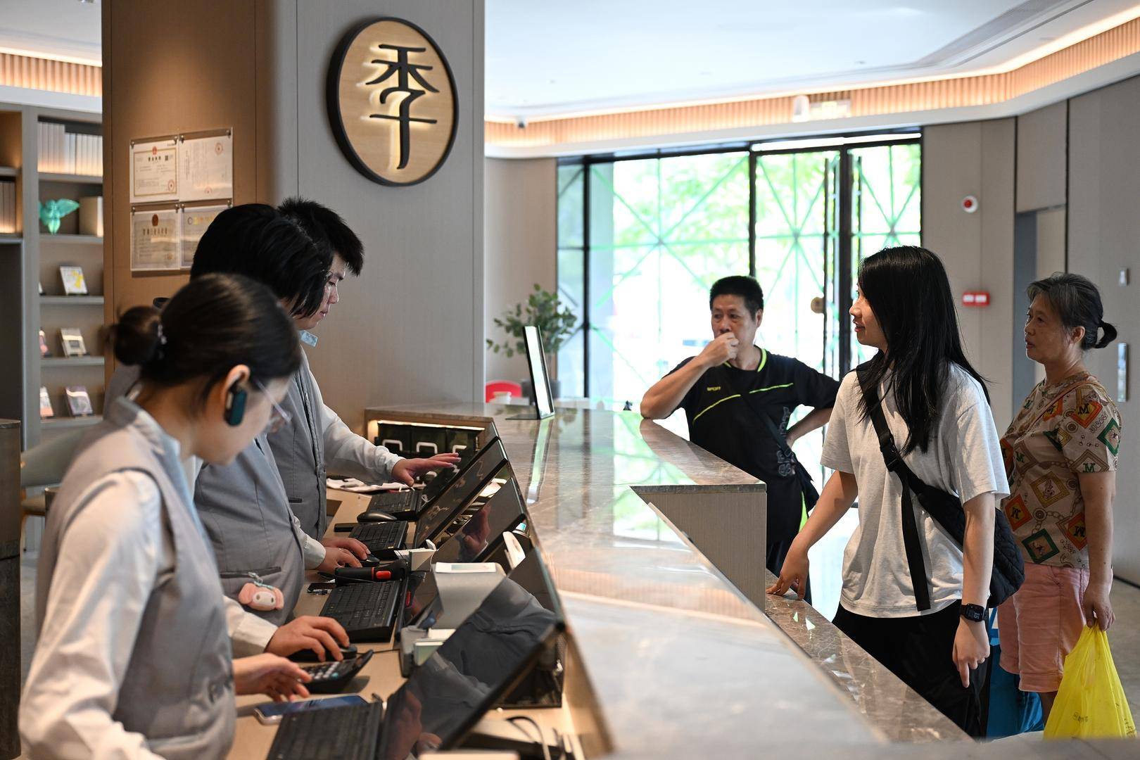 如何代理皇冠信用网_珠海沿海有高层住户被通知撤离如何代理皇冠信用网，“住了30年第一次撤离”！多家安置酒店已满房