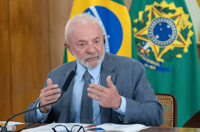 皇冠信用盘代理
_特朗普大获全胜?中美刚谈完皇冠信用盘代理
,巴西、印度传来大好消息,有望达成协议!卢拉:与美国之间没有冲突