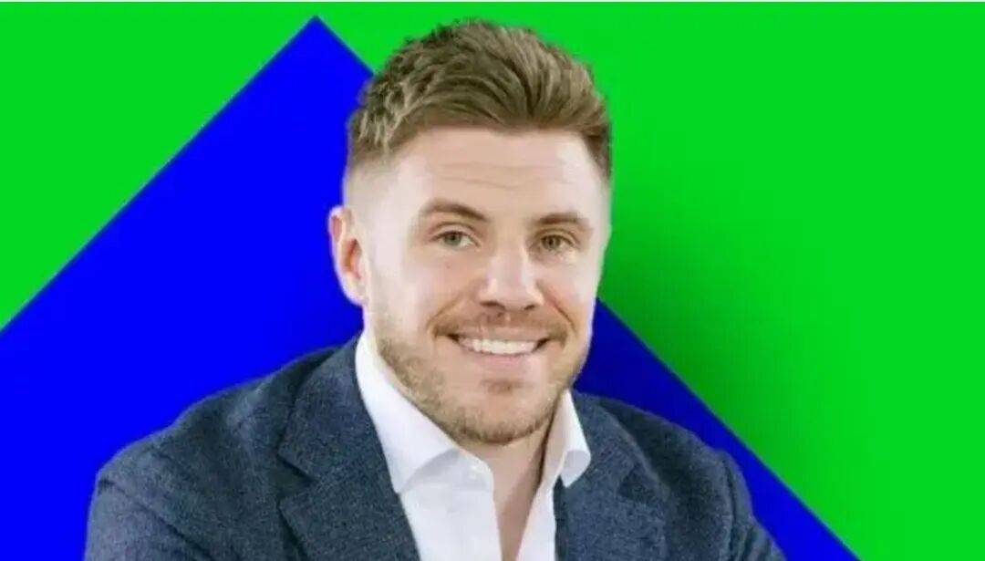 皇冠信用盘会员注册网址
_35岁英国男子卖公司赚37亿后皇冠信用盘会员注册网址
,坦言财富自由后很空虚,计划重返职场