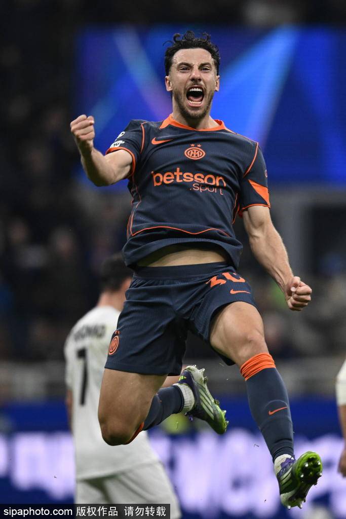 怎么开皇冠信用网
_国米与恰尔汗奥卢经纪人会面在即:降薪续约至2028年背后的故事