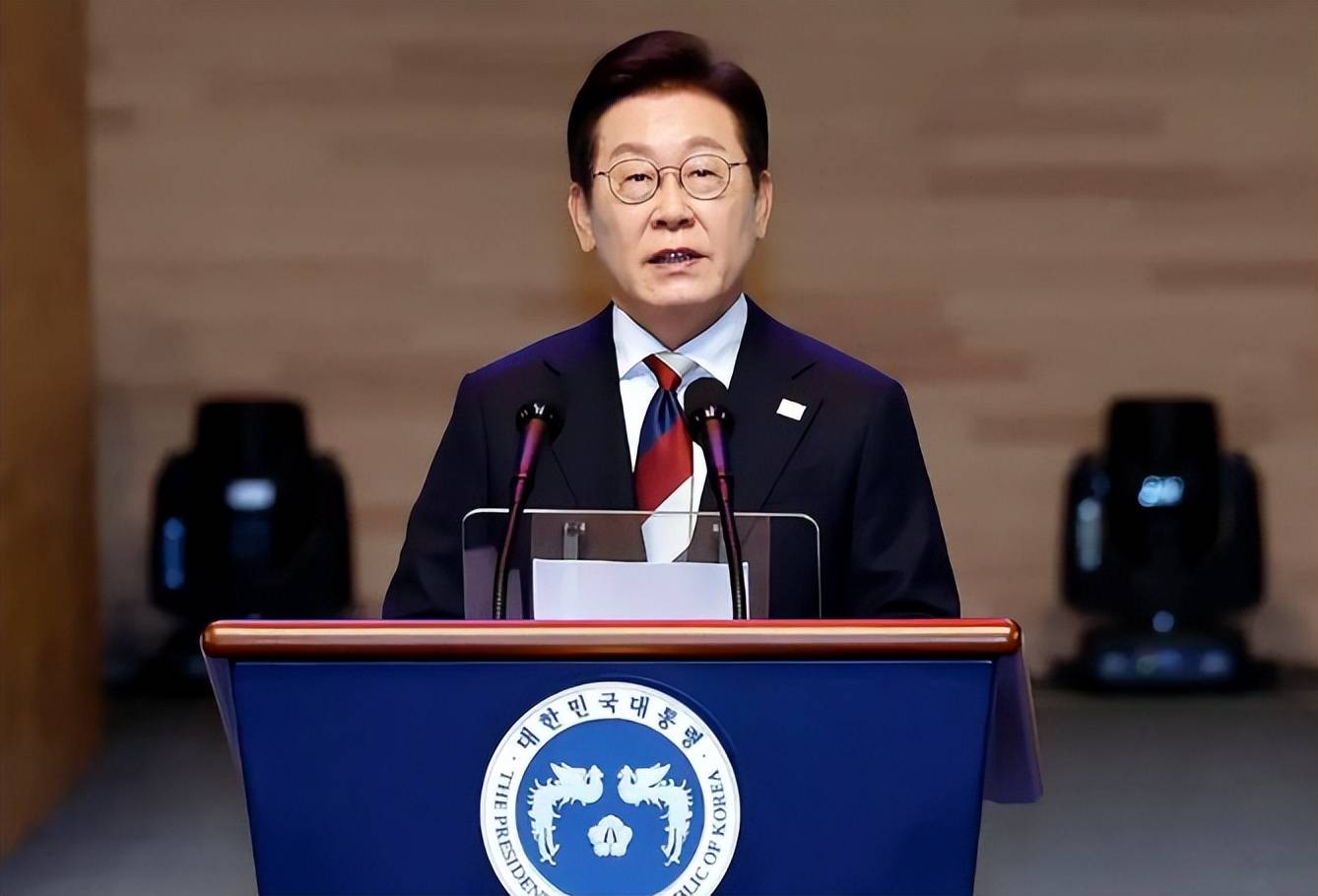 信用网如何申请
_态度迎来180度大反转!看到中国对日本的手段信用网如何申请
,李在明嗅到不寻常气息,有件事务必要当面解释