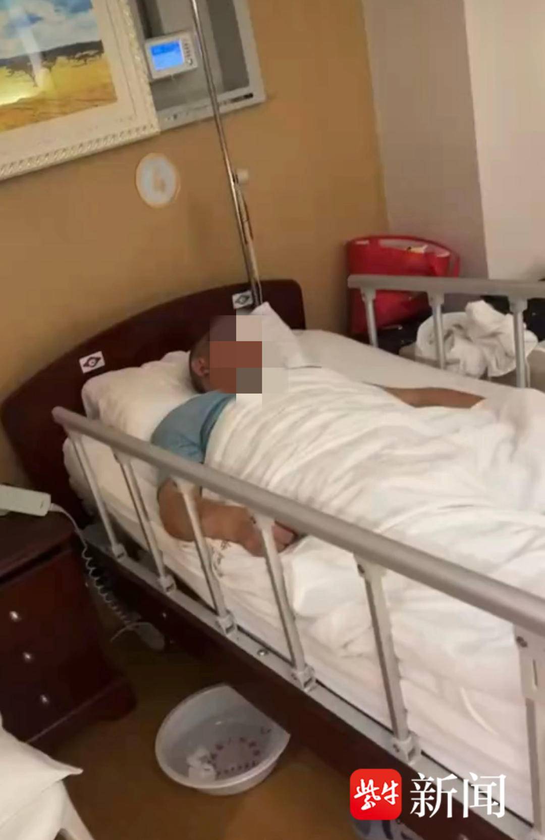 排球_紫牛头条｜男子取款170万在银行门口遭抢劫致重伤排球，当事人认为银行保安未帮忙应担责