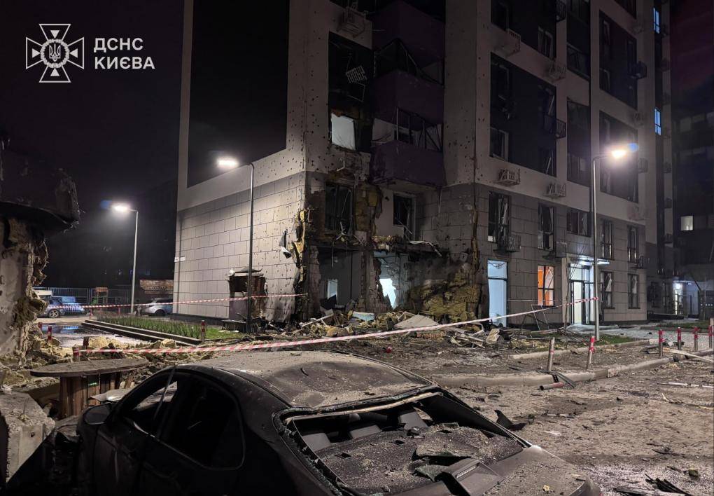 RB莱比锡足球_发现大鱼了！炸烂乌克兰全境RB莱比锡足球，苏57突防，“全球禁用”导弹又开火