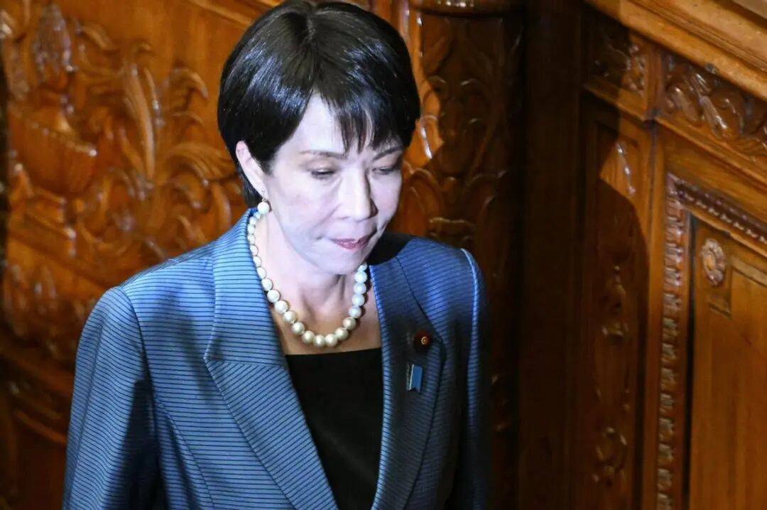 怎么申请皇冠信用盘
_日本右翼扬言怎么申请皇冠信用盘
,中国若发动核打击,1亿日本人将反击?解放军核导弹足以覆盖打击全日本