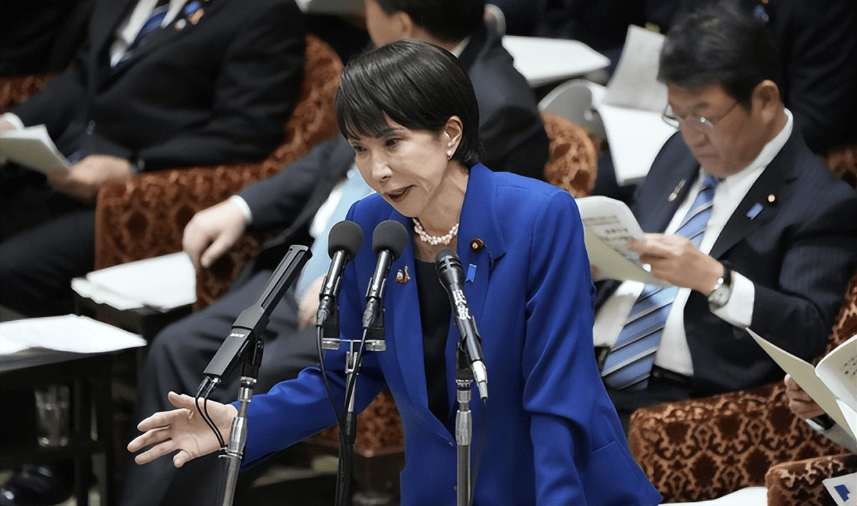 皇冠信用网代理_中日战场已经敲定？日本怒砸9万亿最后一搏皇冠信用网代理，中方一纸禁令，高市再陷绝境