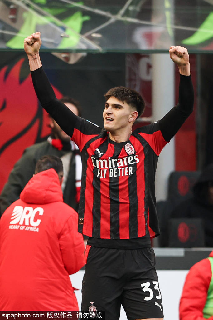 皇冠信用网登3代理_米兰转会动态：塔雷与里斯蒂奇会面皇冠信用网登3代理，DV9转会成焦点