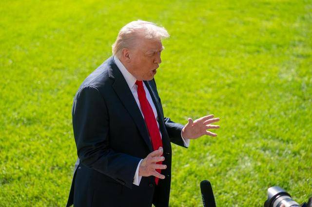 怎么注册皇冠信用网_特朗普回应健康质疑:手背瘀青因长期大剂量服用阿司匹林