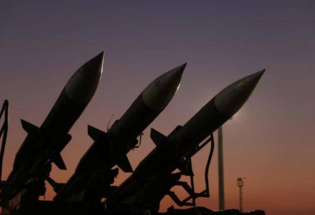 皇冠ag hga039
_伊朗2000枚导弹对准美基地皇冠ag hga039
,中国把话带到,特朗普按下开战暂停键