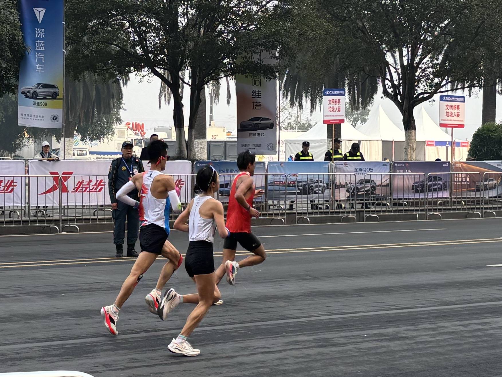 皇冠信用网平台_离职后的张水华皇冠信用网平台,撕掉旧标签:不让我跑步,我做不到丨在场