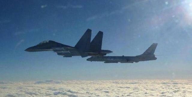 世界杯代理拿盘
_台海再现激烈对峙世界杯代理拿盘
,歼16三连击重创台独气焰,台军已被枪口顶住