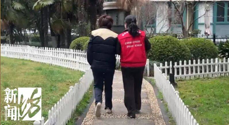 皇冠信用网要押金吗
_84岁高工母亲和53岁未婚硕士女儿双双失智皇冠信用网要押金吗
!保姆撑不下去了……