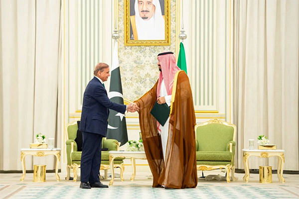 皇冠信用网在哪里开通_沙特专家:如果沙特决定对伊朗动武皇冠信用网在哪里开通,可能启动与巴基斯坦的共同防御协议